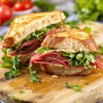 Panino gourmet con roast beef e rucola