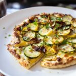 Torta salata con zucchine e scamorza